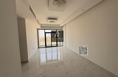 عمارة بالكامل - 8 غرف نوم - 8 حمامات للبيع في 3 المويهات - المويهات - عجمان