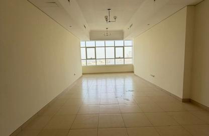 Apartment - 2 Bedrooms - 3 Bathrooms for sale in Al Khan Corniche - Al Khan - Sharjah Apartment - 2 Bedrooms - 3 Bathrooms for sale in Al Khan Corniche - Al Khan - Sharjah