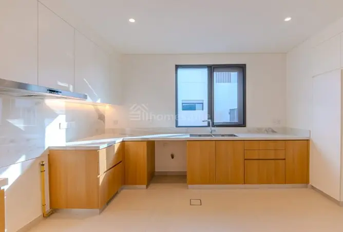 145986109 - Property Image 3