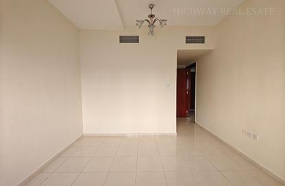 Apartment - 1 Bedroom - 2 Bathrooms for rent in Muwaileh 3 Building - Muwaileh - Sharjah