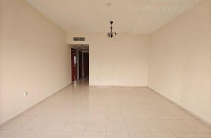 Apartment - 1 Bedroom - 2 Bathrooms for rent in Muwaileh 3 Building - Muwaileh - Sharjah