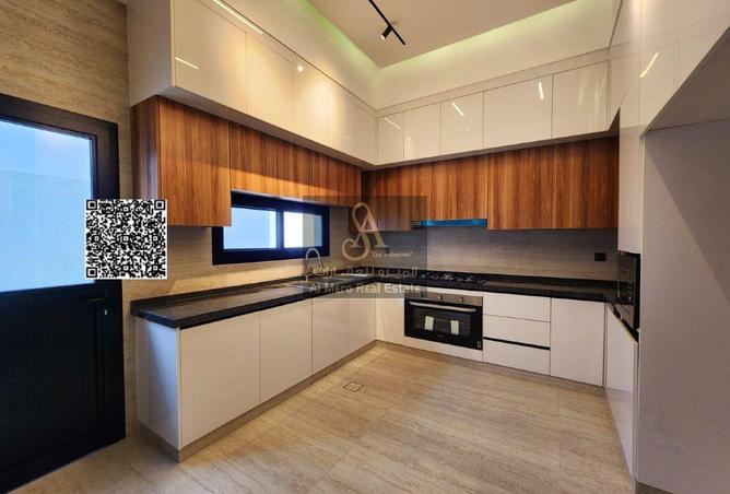 82355043 - Property Image 2