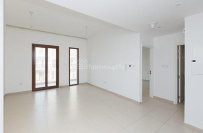 Apartment - 1 Bedroom - 1 Bathroom for sale in Zahra Breeze Apartments 3B - Zahra Breeze Apartments 3 - Zahra Breeze Apartments - Town Square - Dubai