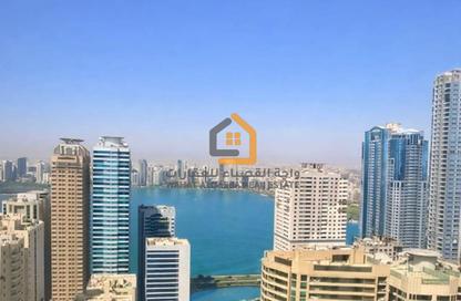 شقة - 2 غرف نوم - 3 حمامات للبيع في الخان - الشارقة