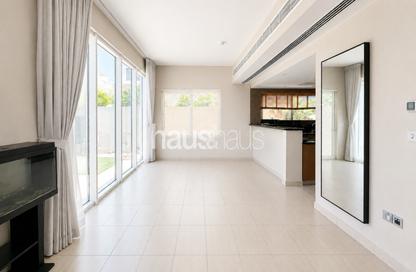 Villa - 4 Bedrooms - 4 Bathrooms for rent in Legacy Nova Villas - District 9 - Jumeirah Park - Dubai Villa - 4 Bedrooms - 4 Bathrooms for rent in Legacy Nova Villas - District 9 - Jumeirah Park - Dubai
