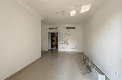 Apartment - 2 - 3 for rent in Al Majaz 2 - Al Majaz - Sharjah