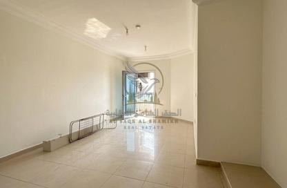 Apartment - 2 - 3 for rent in Al Majaz 2 - Al Majaz - Sharjah