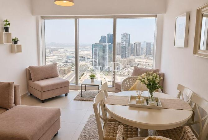 Fully Furnished ~ Spacious ~ Stunning Facilities — photo 3