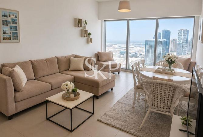 Fully Furnished ~ Spacious ~ Stunning Facilities — photo 2
