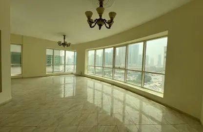 Apartment - 3 Bedrooms - 3 Bathrooms for rent in Al Khan Corniche - Al Khan - Sharjah