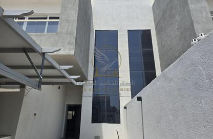 Apartment - 4 Bedrooms - 4 Bathrooms for rent in Al Ghafia - Al Riqqa - Sharjah