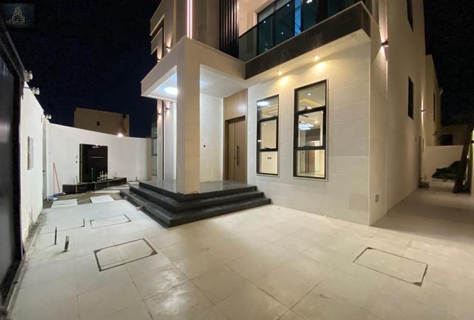 56950489 - Property Image 2