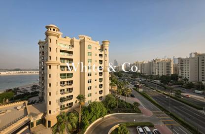 Apartment - 3 - 4 for rent in Al Nabat - Shoreline Apartments - Palm Jumeirah - Dubai