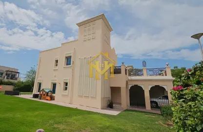 Villa - 2 Bedrooms - 4 Bathrooms for rent in District 7E - Jumeirah Village Triangle - Dubai