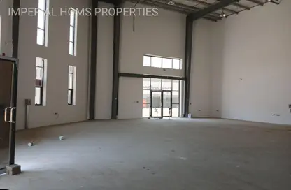 Warehouse - Studio - 1 Bathroom for rent in Umm Al Thuoob - Umm Al Quwain