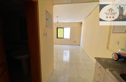 Apartment - Studio - 1 Bathroom for rent in Al Jubail - Al Qasimia - Sharjah Apartment - Studio - 1 Bathroom for rent in Al Jubail - Al Qasimia - Sharjah