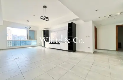 Apartment - 2 Bedrooms - 3 Bathrooms for rent in Marina Residences 2 - Marina Residences - Palm Jumeirah - Dubai