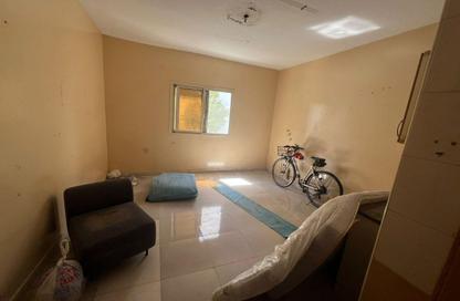 Apartment - Studio - 1 Bathroom for rent in Al Mujarrah - Al Sharq - Sharjah
