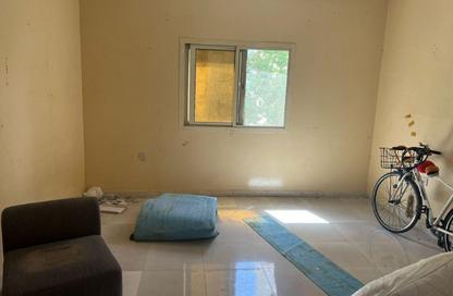 Apartment - Studio - 1 Bathroom for rent in Al Mujarrah - Al Sharq - Sharjah