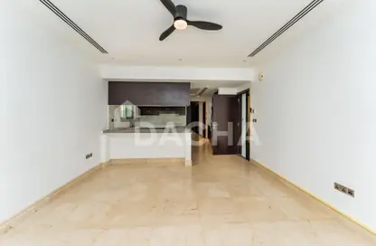 Villa - 3 Bedrooms - 3 Bathrooms for rent in District 8 - Jumeirah Park - Dubai