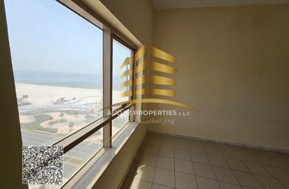 Apartment - 2 - 3 for rent in Ajman Corniche Residences - Ajman Corniche Road - Ajman