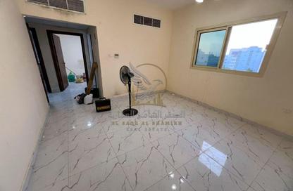 Apartment - 1 - 1 for rent in Al Qulayaa Building - Al Qulaya'ah - Al Sharq - Sharjah Apartment - 1 - 1 for rent in Al Qulayaa Building - Al Qulaya'ah - Al Sharq - Sharjah