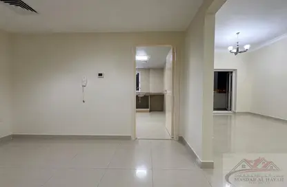 Apartment - 3 Bedrooms - 3 Bathrooms for rent in Muwaileh 29 Building - Muwaileh - Sharjah