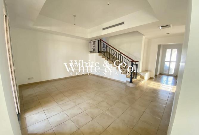 77798933 - Property Image 3