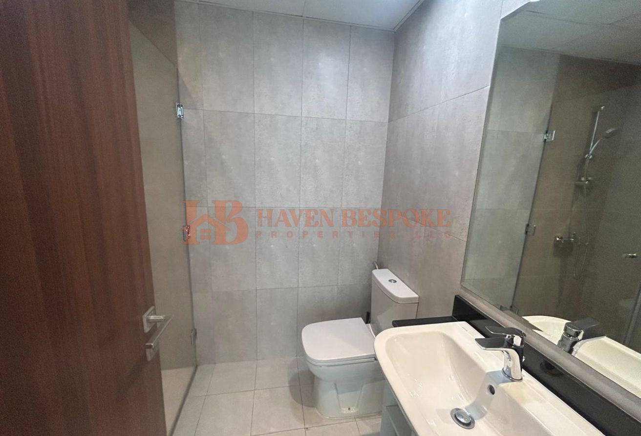 Villa for Rent | 4BR+Maid | High living Community photo 8