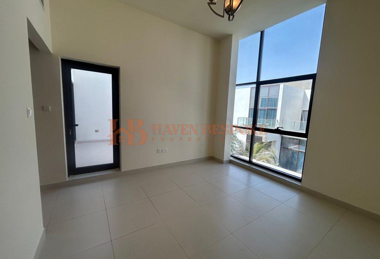 Villa for Rent | 4BR+Maid | High living Community photo 13