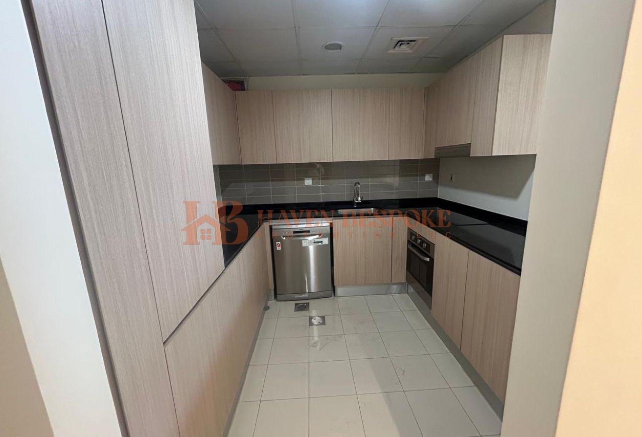 Villa for Rent | 4BR+Maid | High living Community photo 4