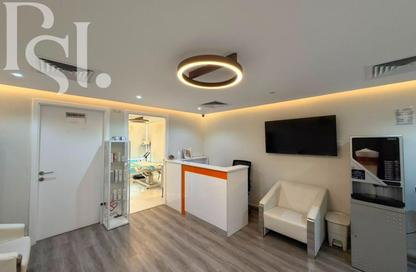 Retail - Studio - 2 Bathrooms for rent in White Crown Building - Sheikh Zayed Road - Dubai Retail - Studio - 2 Bathrooms for rent in White Crown Building - Sheikh Zayed Road - Dubai
