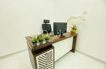 Office Space - 1 Bedroom - 1 Bathroom for rent in Red Avenue - Al Garhoud - Dubai Office Space - 1 Bedroom - 1 Bathroom for rent in Red Avenue - Al Garhoud - Dubai