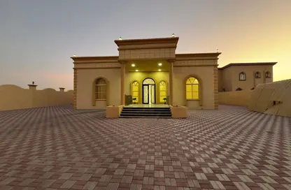 فيلا - 4 غرف نوم - 5 حمامات للايجار في المدفق - رأس الخيمة