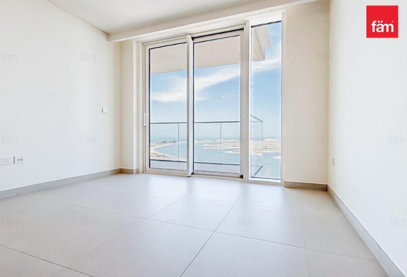 MAID ROOM | AVAILABLE NOW | HIGH FLOOR | PALM VIEW photo 7
