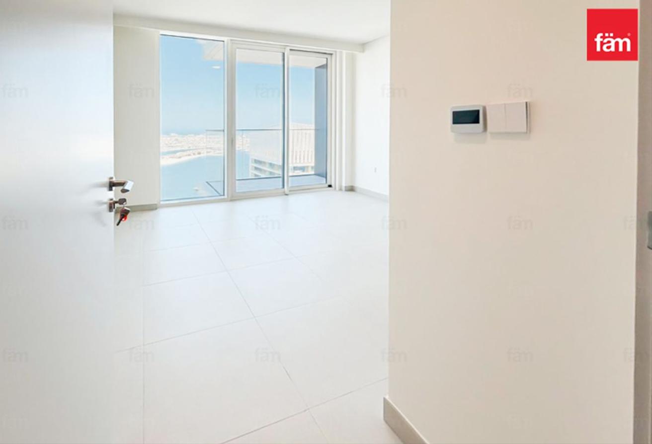 MAID ROOM | AVAILABLE NOW | HIGH FLOOR | PALM VIEW photo 11