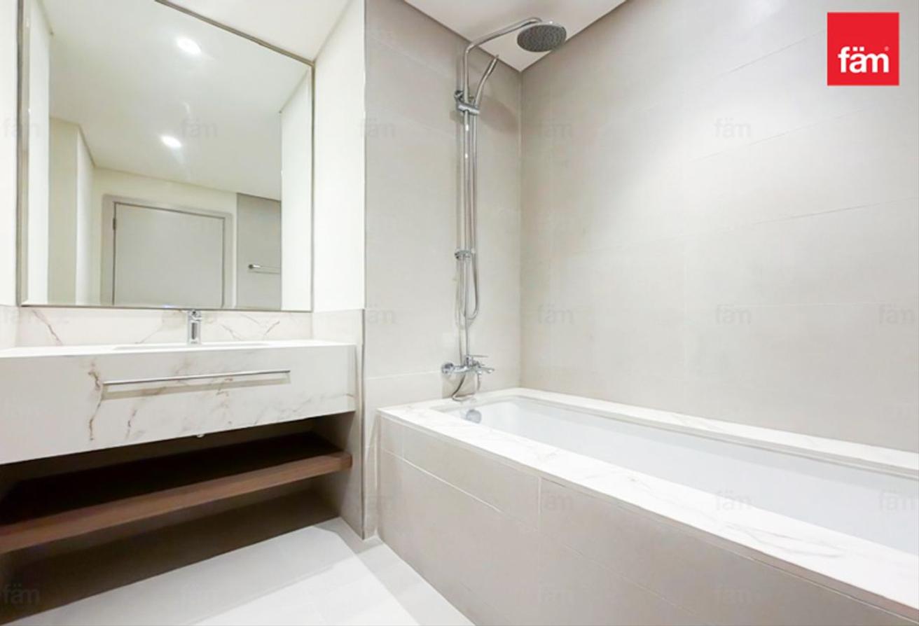 MAID ROOM | AVAILABLE NOW | HIGH FLOOR | PALM VIEW photo 14