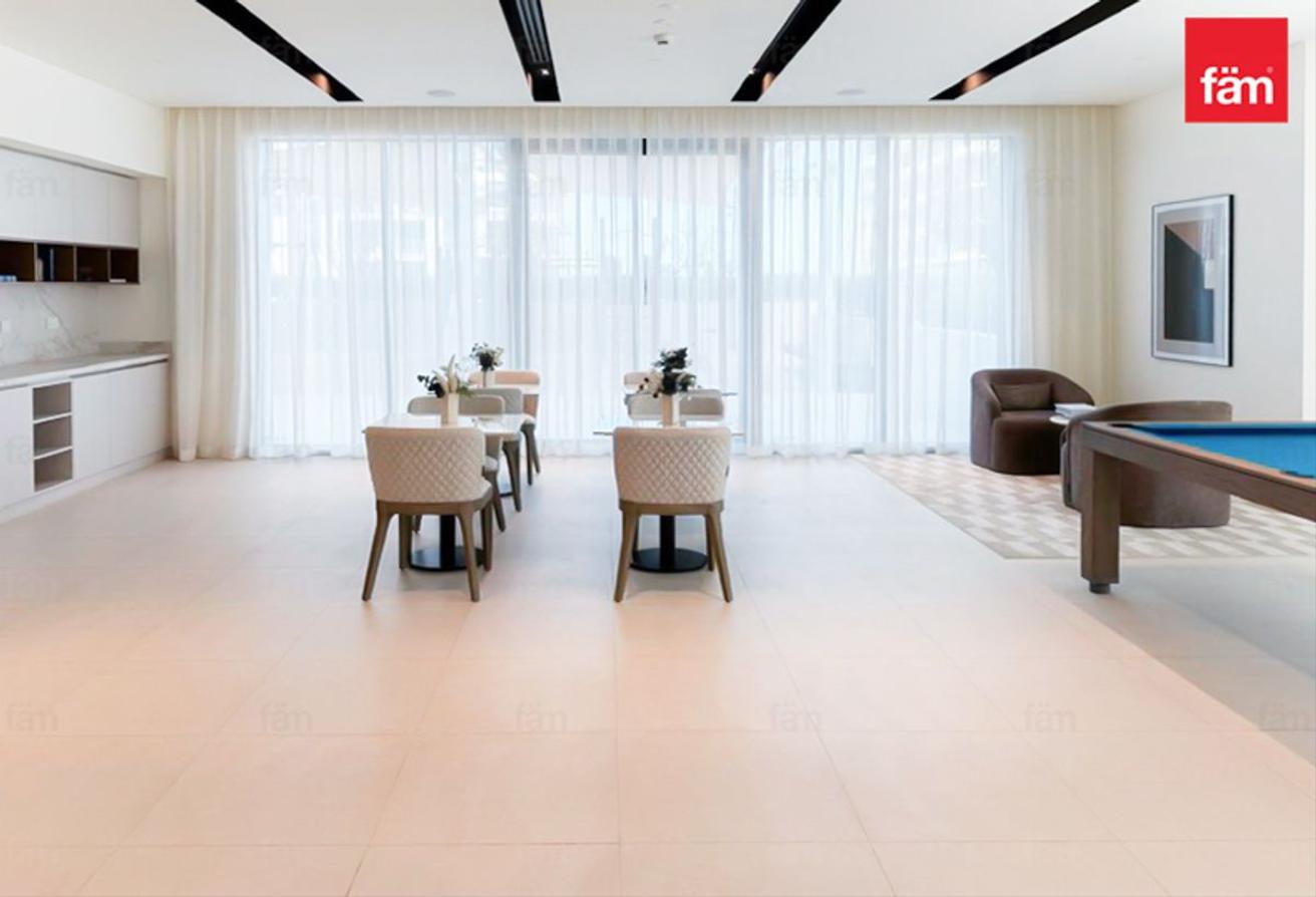 MAID ROOM | AVAILABLE NOW | HIGH FLOOR | PALM VIEW photo 6