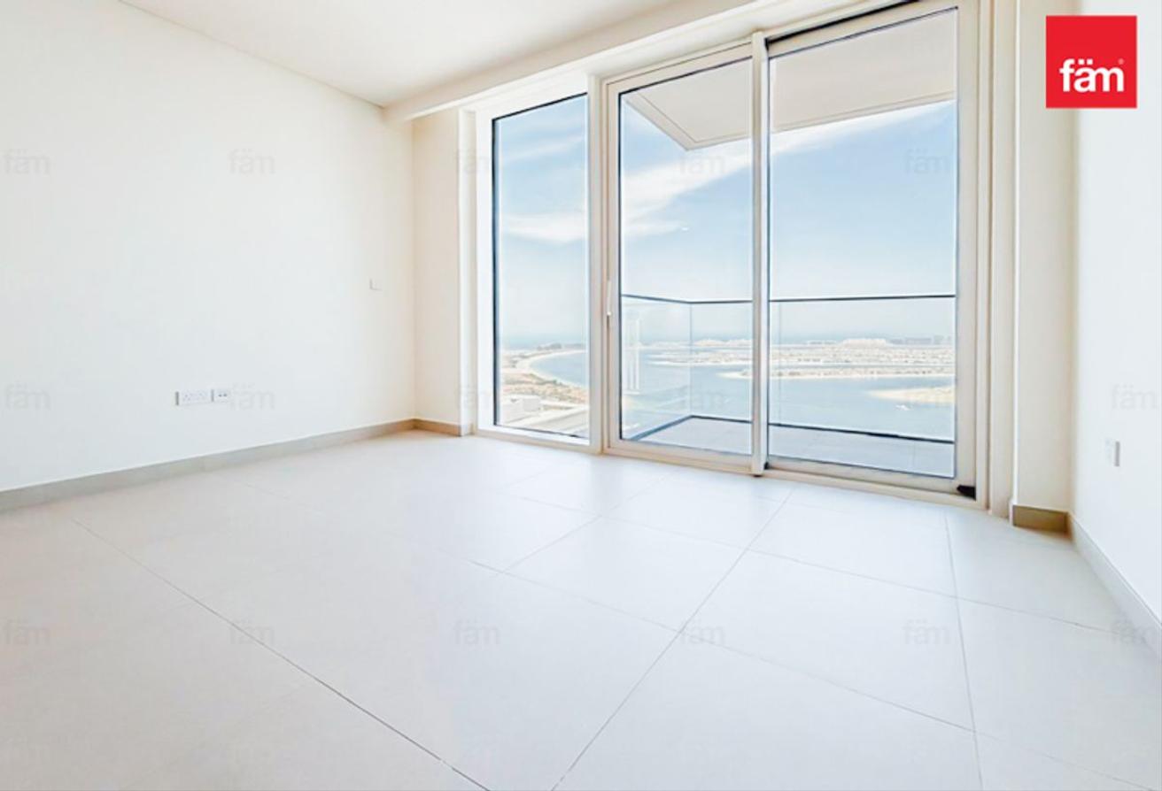 MAID ROOM | AVAILABLE NOW | HIGH FLOOR | PALM VIEW photo 3
