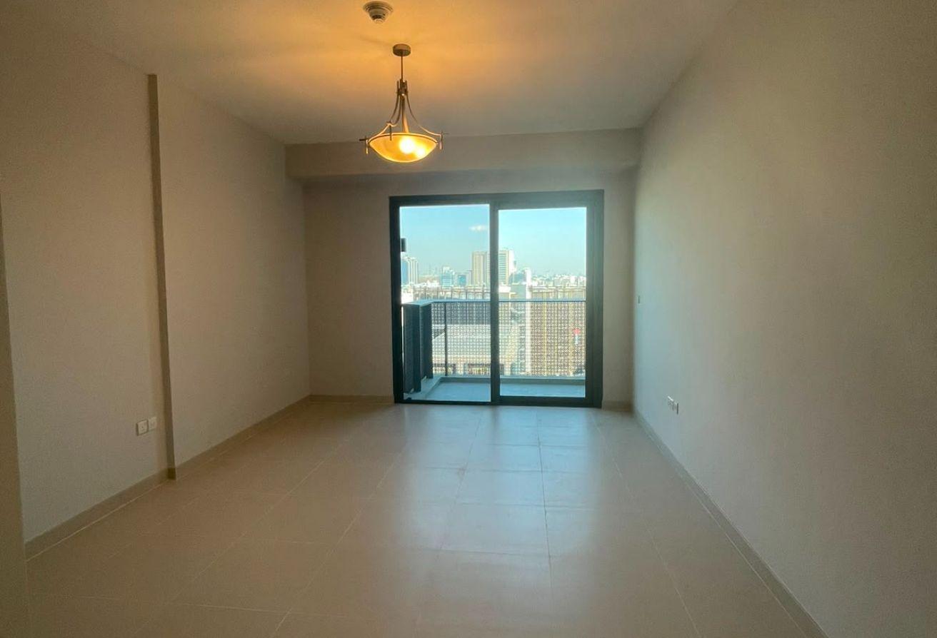 Modren Living| Spacious | Affordable | near metro photo 5