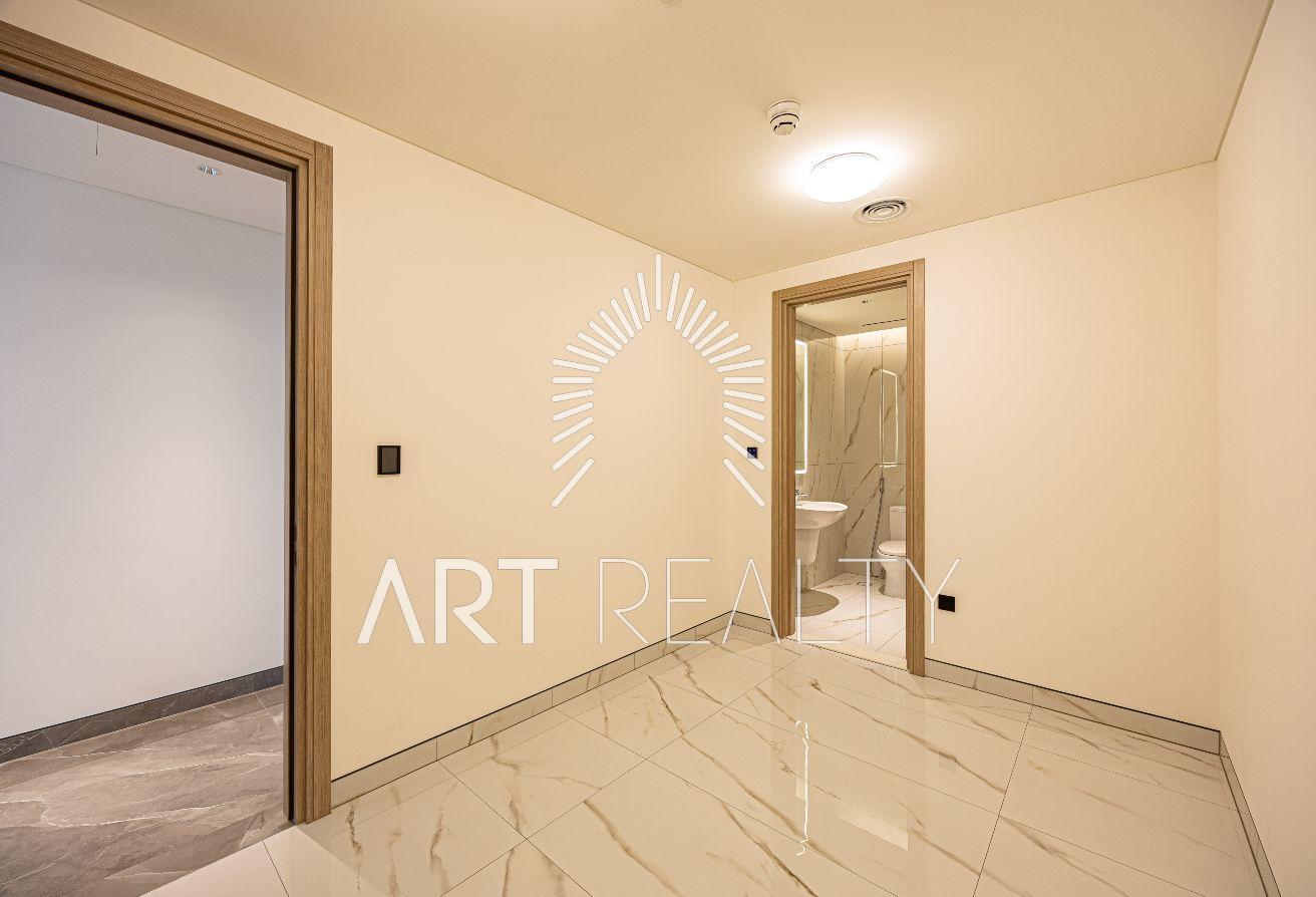 Luxury 4 BR | Palm & Burj Al Arab View |High Floor photo 10