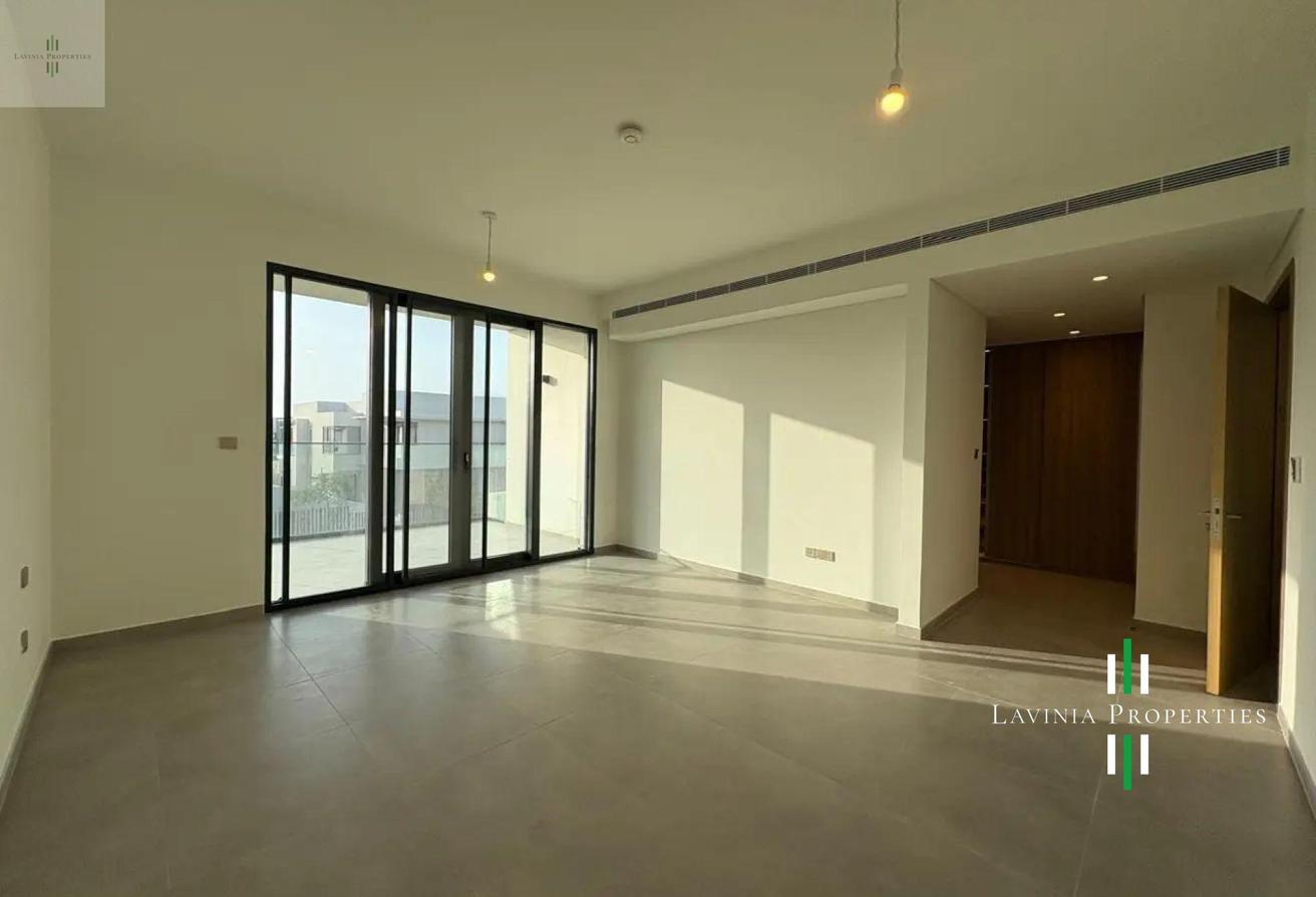HILLTOP |CORNER UNIT |PRIVATE POOL |PRIME LOCATION photo 4