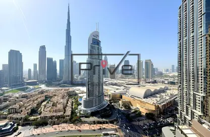 Apartment - 2 Bedrooms - 2 Bathrooms for rent in Burj Royale - Downtown Dubai - Dubai
