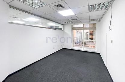Office Space - Studio - 1 Bathroom for rent in Fairmont Hotel - Sheikh Zayed Road - Dubai