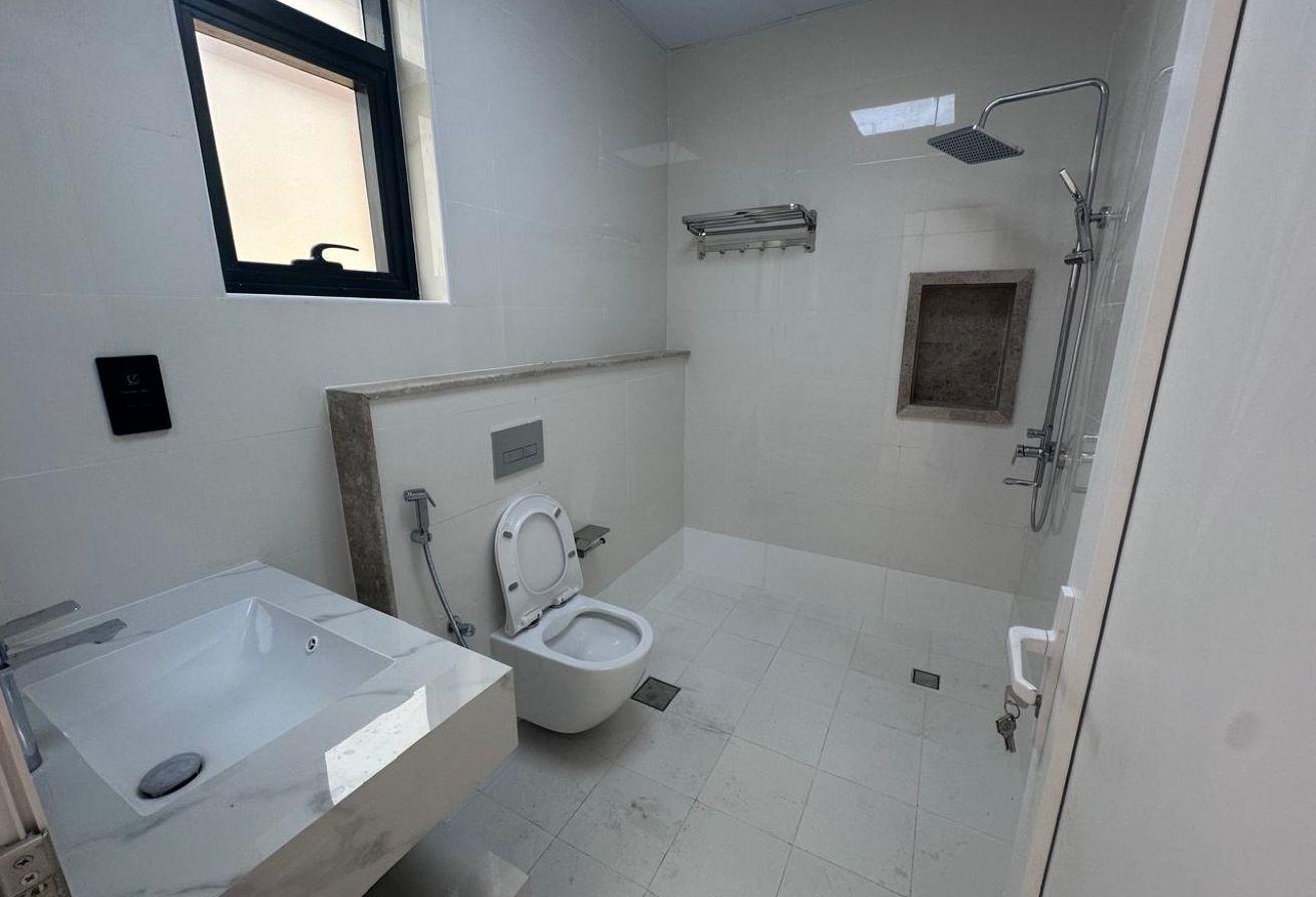 BRAND-NEW LUXURY 5BR VILLA MASTER BEDROOMS | POOL photo 16