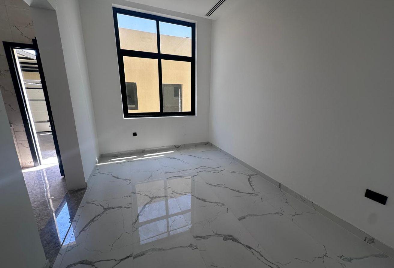 BRAND-NEW LUXURY 5BR VILLA MASTER BEDROOMS | POOL photo 6