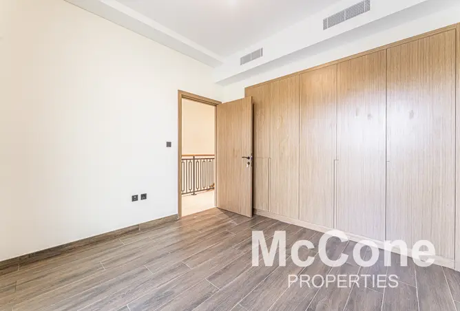 160985300 - Property Image 3