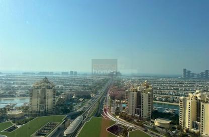 Apartment - 1 Bedroom - 1 Bathroom for sale in The Palm Tower - Palm Jumeirah - Dubai