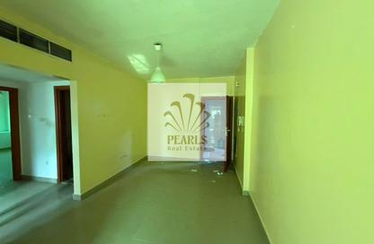 Apartment - 2 Bedrooms - 1 Bathroom for rent in Gulfa Towers - Al Rashidiya 1 - Al Rashidiya - Ajman