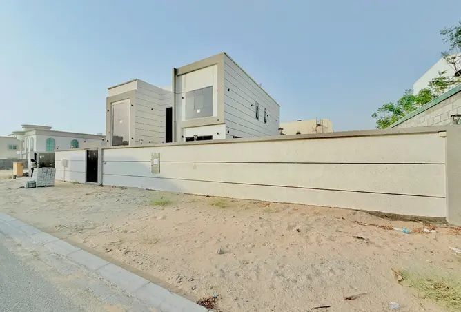 155104521 - Property Image 2